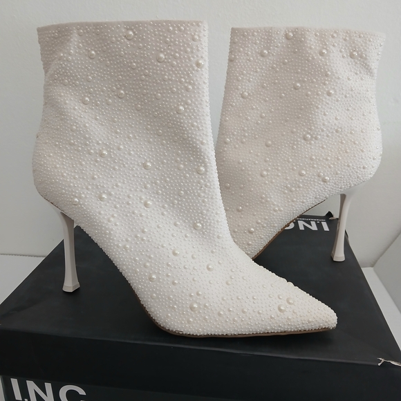 INC International Concepts Shoes - INC International Concepts White Pearl-Embellished Ankle Boots Sz 12 4in Height